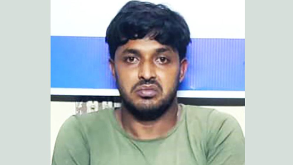 দুই পুলিশকে ছুরিকাঘাত করে পালিয়ে যাওয়া দণ্ডিত আসামি গ্রেফতার